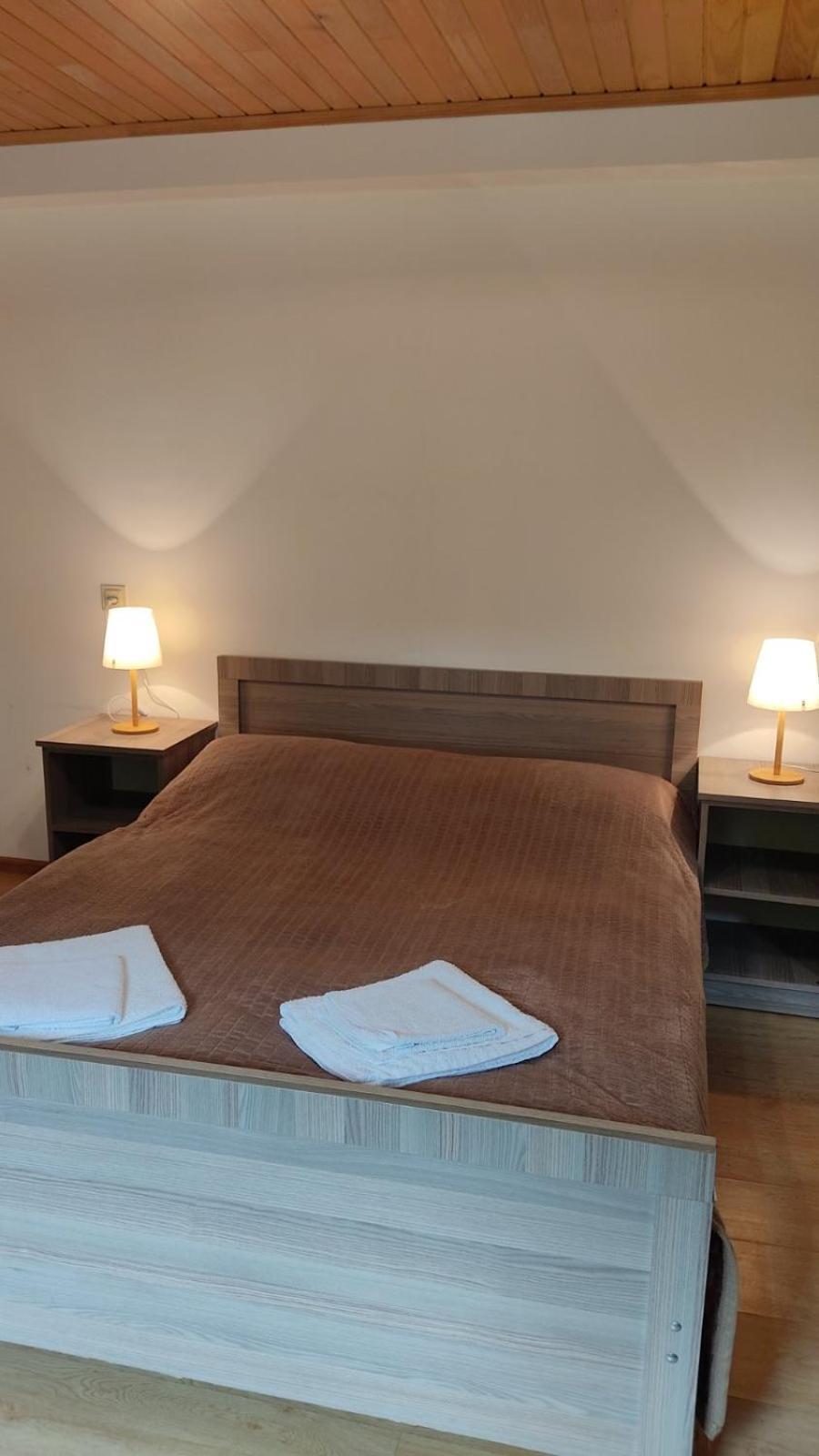 Guesthouse Mabu - 4 Newly Built Rooms In The Heart Of 메스티아 외부 사진