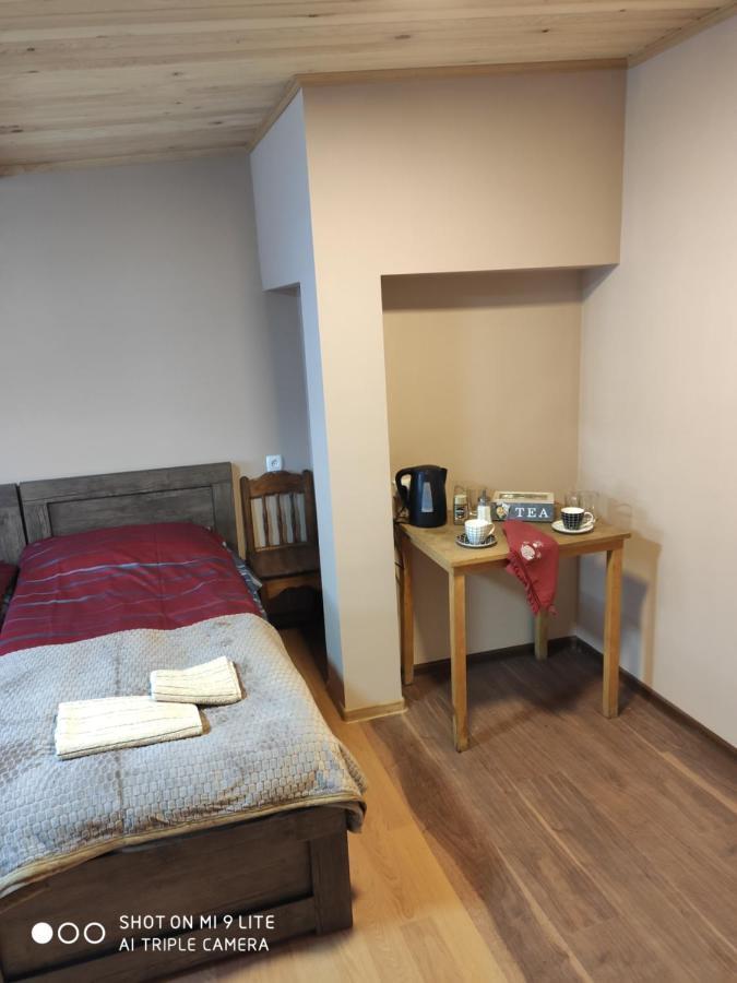 Guesthouse Mabu - 4 Newly Built Rooms In The Heart Of 메스티아 외부 사진